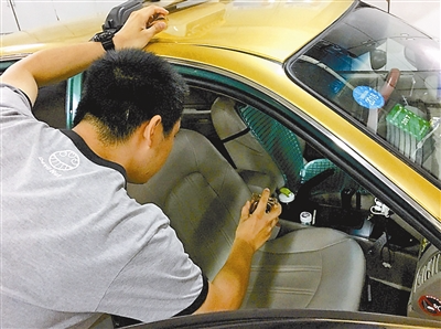 你闻到过出租车上的那些“味儿”吗?